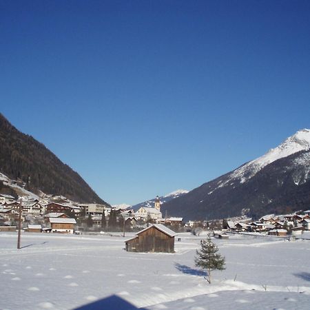 Pension Nigella Neustift im Stubaital Exterior foto