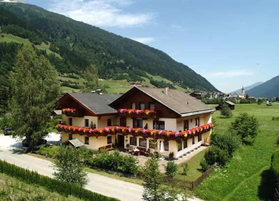 Pension Nigella Neustift im Stubaital Exterior foto